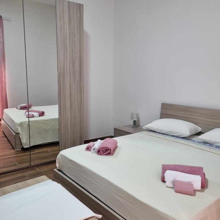 Casa Vacanze "Albachiara" Apartamento Brindisi Exterior foto